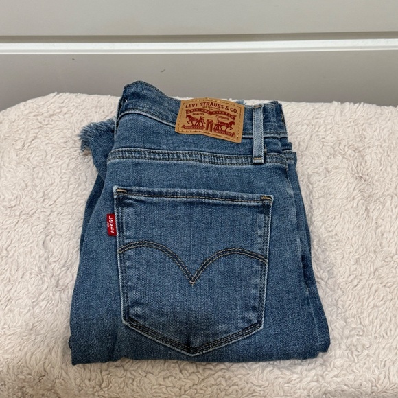 Levis 724 High Rise Straight Crop Jeans Size 26 - Picture 3 of 4